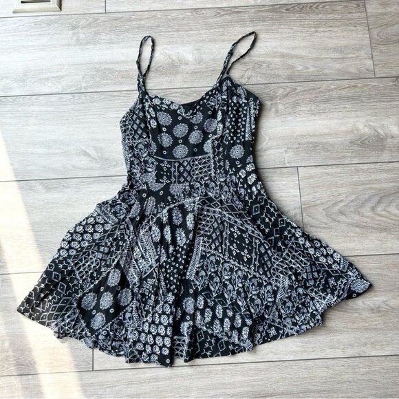 Talula Floral Fit & Flare Spaghetti Slip Dress - Picture 4 of 14